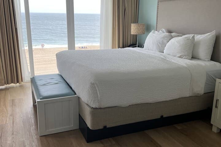 Beach/ocean view