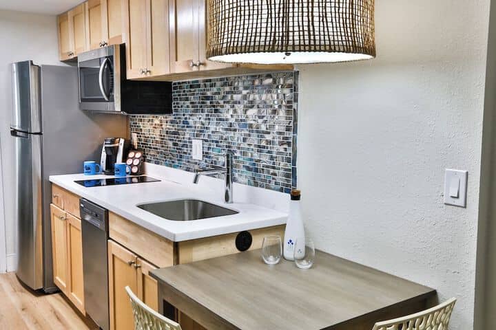 Private kitchenette